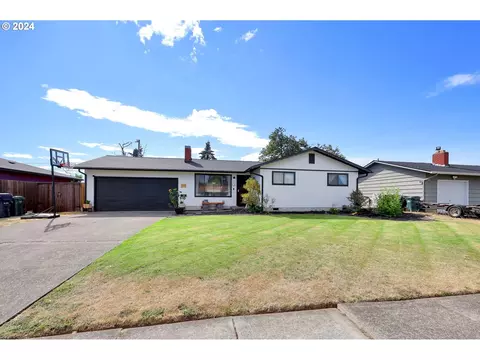 1742 10th St, Springfield, OR 97477