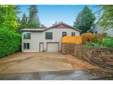 22796 SW Lincoln St, Sherwood, OR 97140