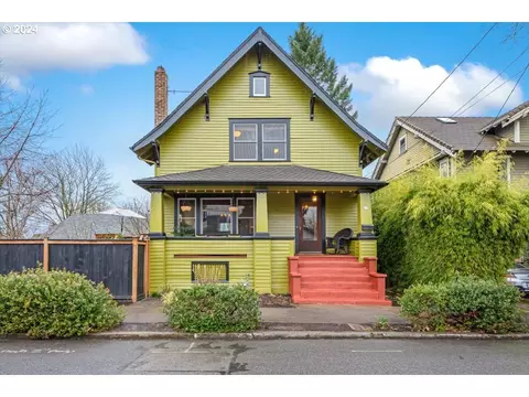 17 NE Morgan St, Portland, OR 97211