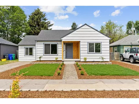 9045 SE Morrison St, Portland, OR 97216