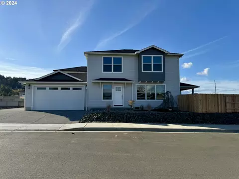 103 Elkton St, Sutherlin, OR 97479