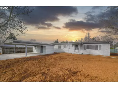4748 Deepwood Loop, Salem, OR 97305