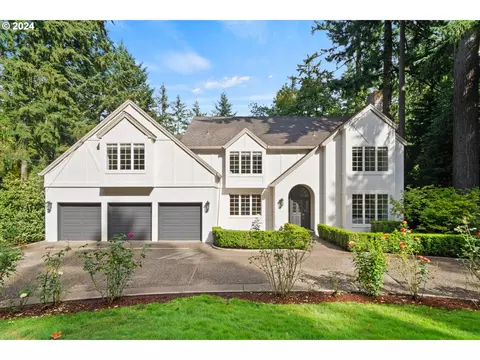 843 S Palatine Hill Rd, Portland, OR 97219