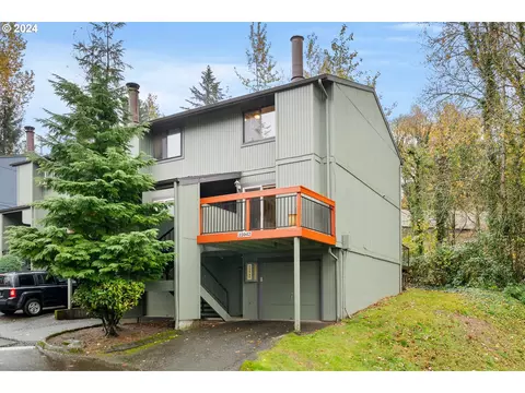 23942 NE Treehill Dr, Wood Village, OR 97060