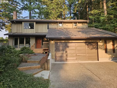 7940 SW Carol Glen Pl, Beaverton, OR 97007