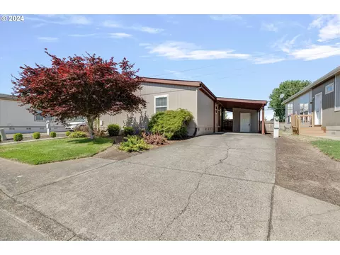 1000 S Mckern Ct #75, Newberg, OR 97132