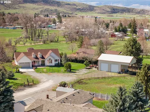 1201 Weldon Way, Cove, OR 97824