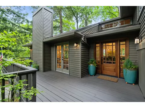 12 Buckingham Ter, Lake Oswego, OR 97034