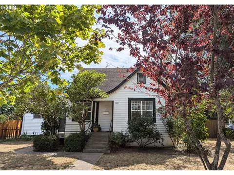 810 Electric Ave, Salem, OR 97302