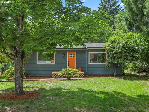 3923 SE 103rd Ave, Portland, OR 97266