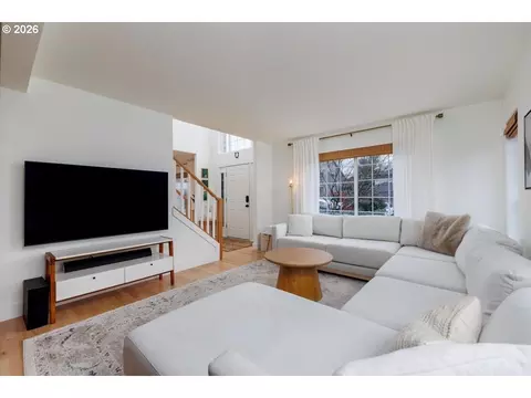 Living - 36745 Eldridge Dr, Sandy, OR 97055 photo 3 of 4