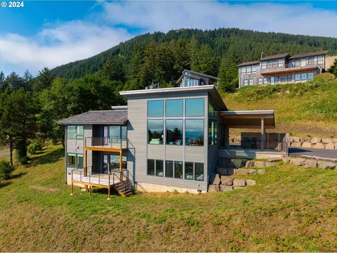 8760 Mariners, Manzanita, OR 97130