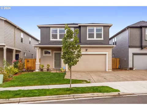 2980 V St, Springfield, OR 97477