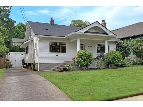 1030 NE Floral Pl, Portland, OR 97232