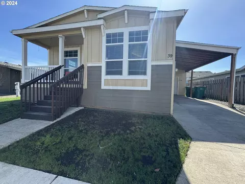 1000 S Mckern Ct #39, Newberg, OR 97132
