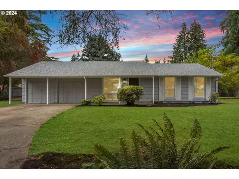 18538 Hallberg Ct, Lake Oswego, OR 97035