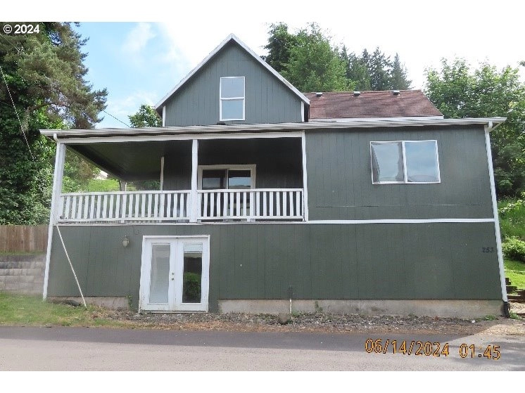 253 SW 3rd St  