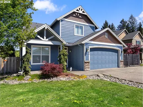 1274 NE Gardiner Dr, Estacada, OR 97023