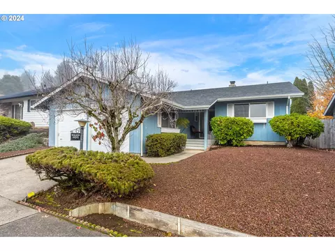12525 SW Prince Albert St, King City, OR 97224