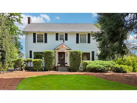 15680 SE Wallace Rd, Portland, OR 97267