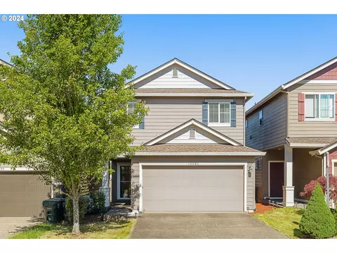 10063 NW Curtis St, North Plains, OR 97133