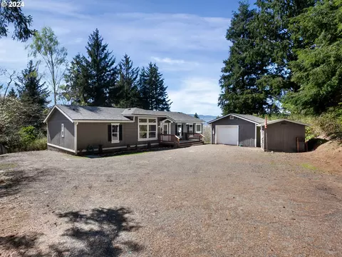 4815 Ellen Ave, Tillamook, OR 97141