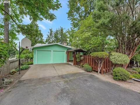 1621 Larch St, Lake Oswego, OR 97034