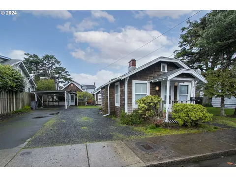 860 S Columbia St, Seaside, OR 97138