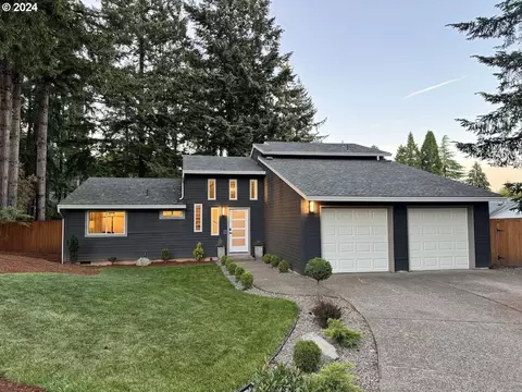 21573 SW Dakota Cir, Tualatin, OR 97062