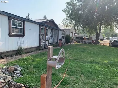 371 E Dewey Ln, Union, OR 97883