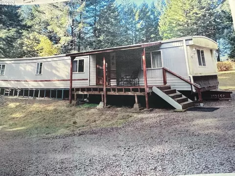 18741 Cornett Rd, Brookings, OR 97415