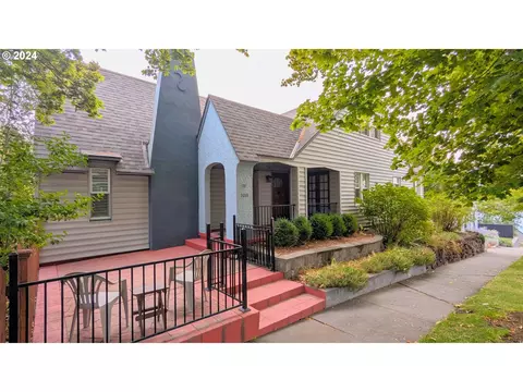 1018 NW Ellis Ave, Pendleton, OR 97801