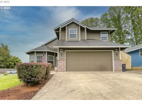 35002 Roberts Ln, Saint Helens, OR 97051