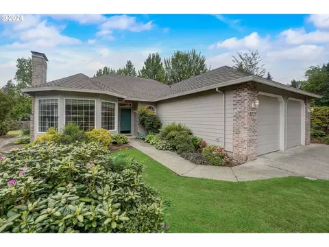 8970 SW 135th Ave, Beaverton, OR 97008