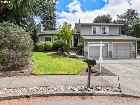 2579 Troy Ct, West Linn, OR 97068
