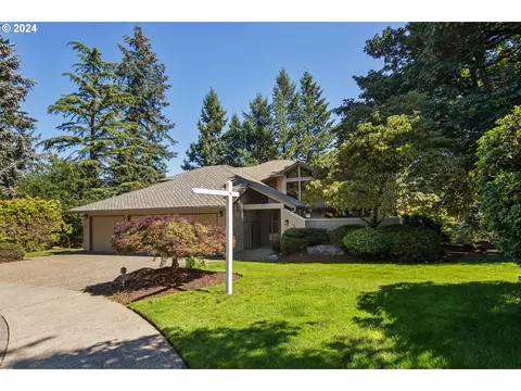 19629 Derby Ct, West Linn, OR 97068