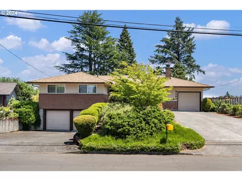 9162 SE Mason Hill Dr, Milwaukie, OR 97222