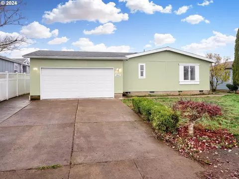 1945 SE Gregory Dr, Dallas, OR 97338