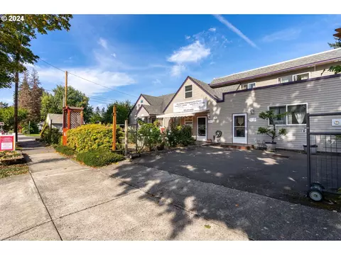 909 SE Cedar St, Hillsboro, OR 97123