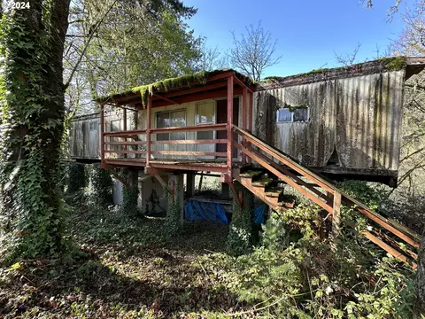 23544 State Highway 38, Elkton, OR 97436