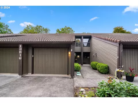 13816 NW 10th Ct #C, Vancouver, WA 98685