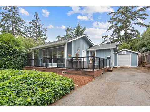 3075 Earhart St S, Salem, OR 97302