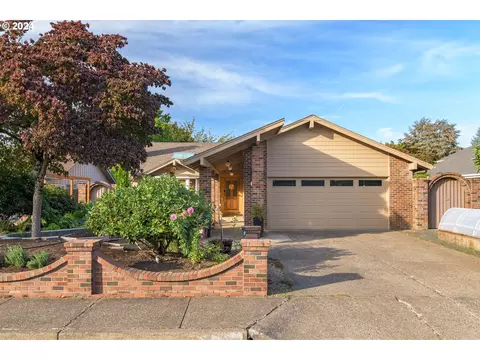 2534 Erin Way, Eugene, OR 97408