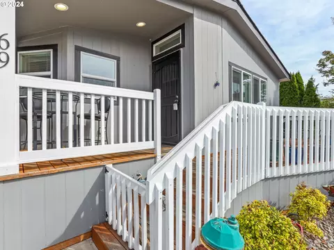900 NE Francis Ave #69, Gresham, OR 97030