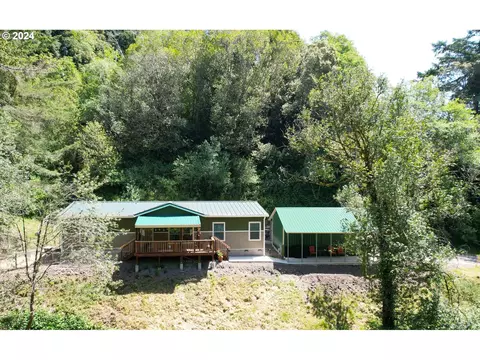 98887 N Bank Chetco River Rd, Brookings, OR 97415