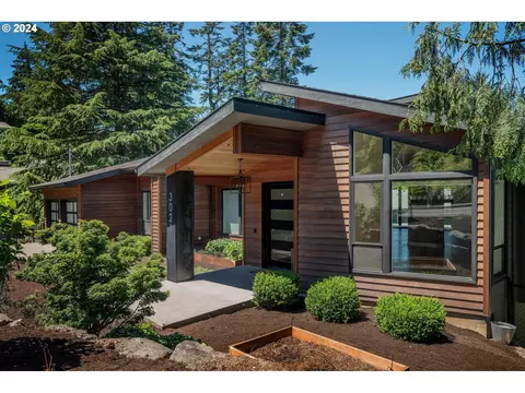 3021 NW Luray Ter, Portland, OR 97210