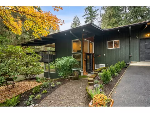 550 SE 26th Ave, Hillsboro, OR 97123