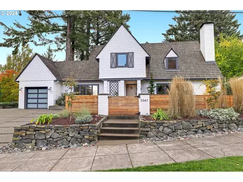 3547 SW Council Crest Dr, Portland, OR 97239