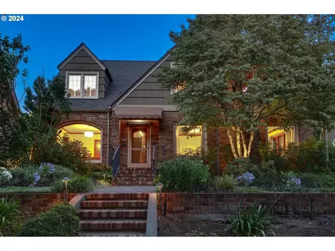 7418 SE 27th Ave, Portland, OR 97202