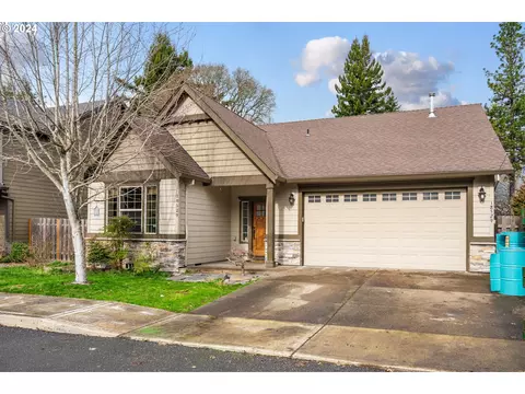 18529 SW Selvarosa Ct, Beaverton, OR 97003